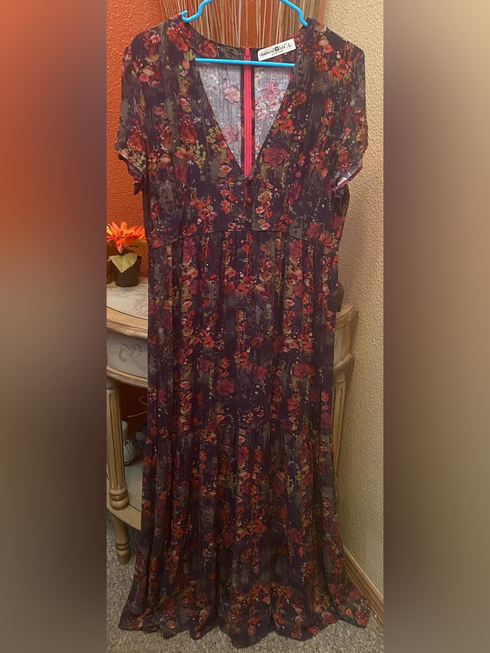 Natural Life - EUC - Evangeline
Floral Maxi Dress. EXCELLENT CONDITION - Picture 4 of 9
